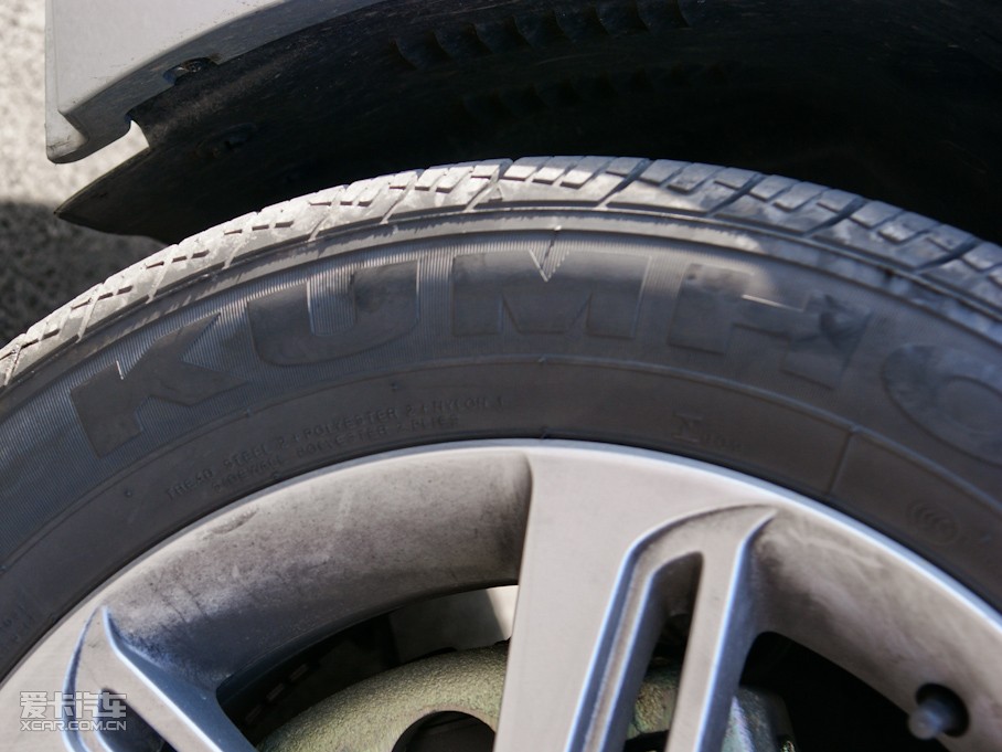 2011�����A�E�� 1.8L �քӺ��A��