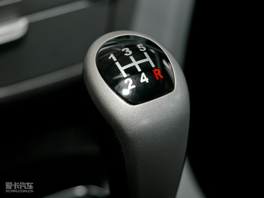 2011�����A�E�� 1.6L �ք����m��