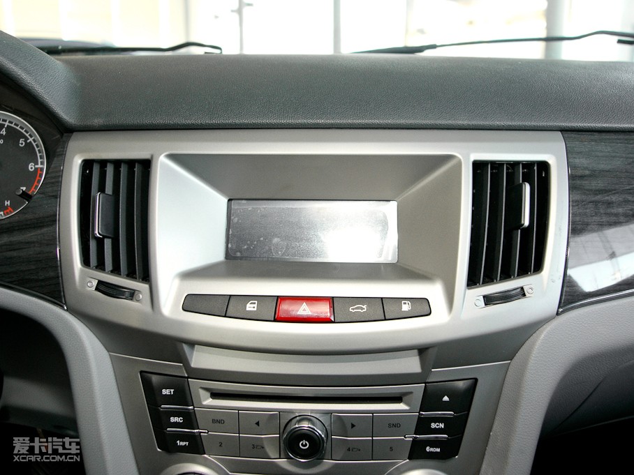 2011�����A�E�� 1.6L �ք����m��