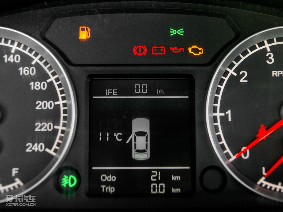 2011�����A�E�� 1.6L �ք����m��