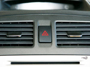 20111.5L ԄӺA п؅^