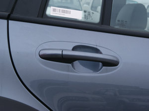2011款2.0L 手动豪华版 细节外观