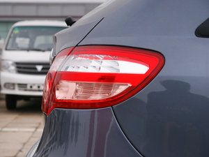 2011款2.0L 手动豪华版 细节外观