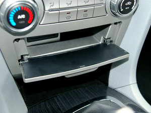2011款2.0L 手动豪华版 空间座椅