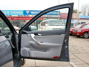 2011款2.0L 手动豪华版 空间座椅