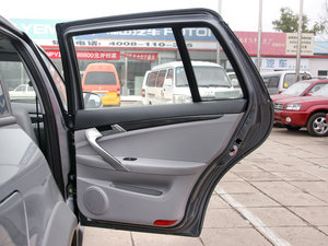 2011款2.0L 手动豪华版 空间座椅