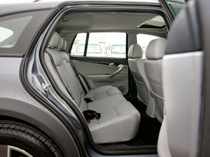2011款2.0L 手动豪华版 空间座椅