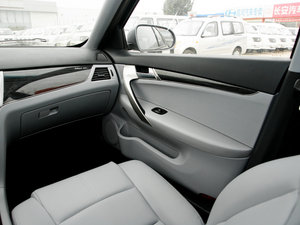 2011款2.0L 手动豪华版 空间座椅