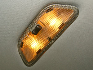 2011款2.0L 手动豪华版 空间座椅