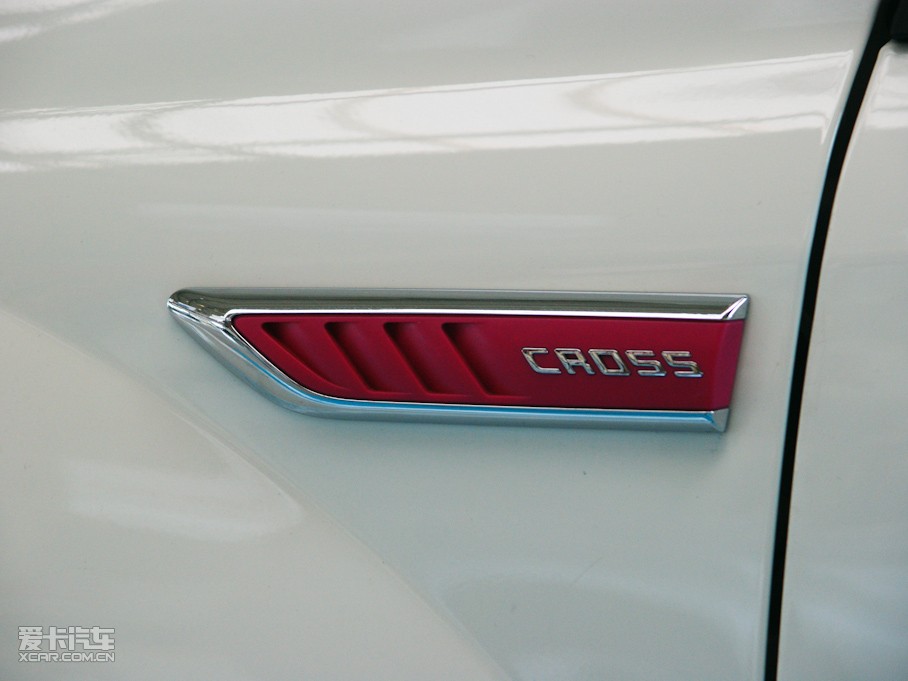 2010�����A�E��CROSS �w�� 1.5L �Ԅӕr�а�