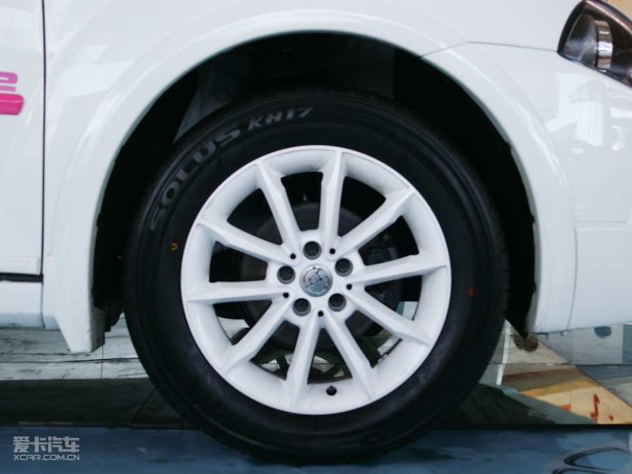 2010�����A�E��CROSS �w�� 1.5L �Ԅ�(d��ng)�r(sh��)�а�