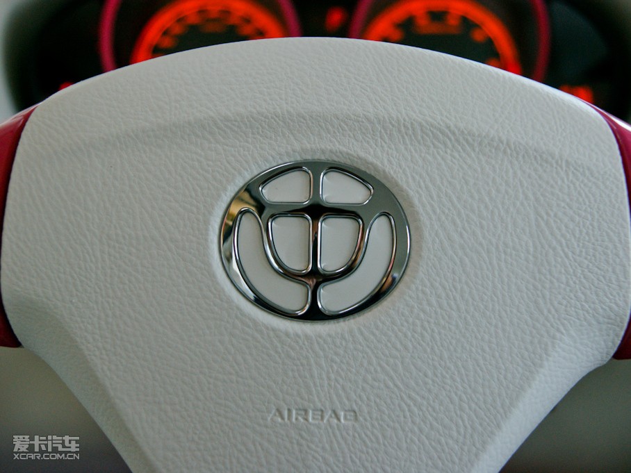 2010�����A�E��CROSS �w�� 1.5L �Ԅӕr�а�