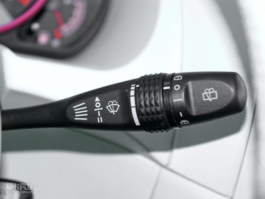 2010�����A�E��CROSS �w�� 1.5L �Ԅӕr�а�