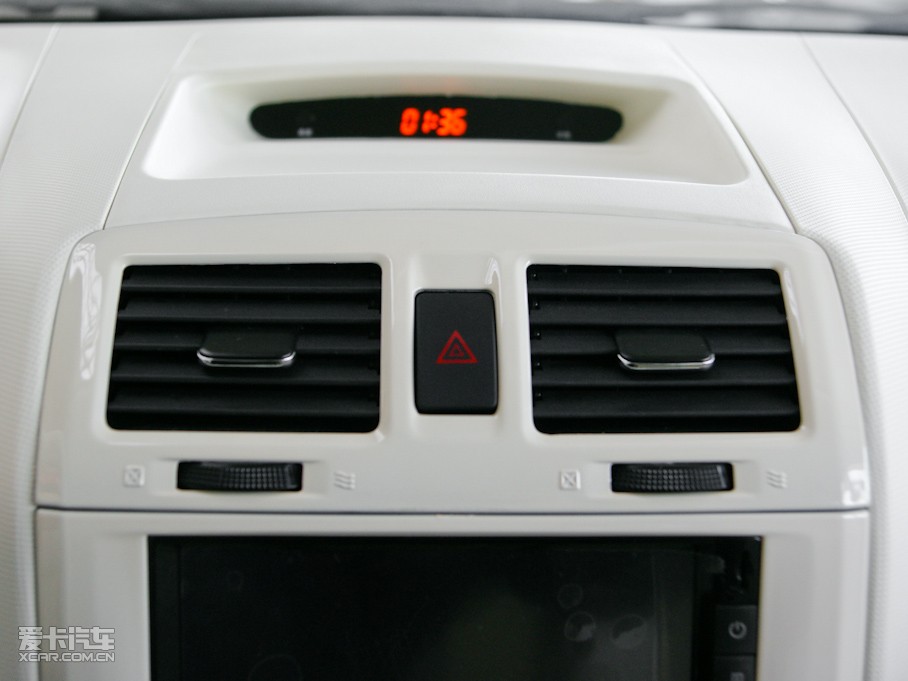 2010�����A�E��CROSS �w�� 1.5L �Ԅӕr�а�