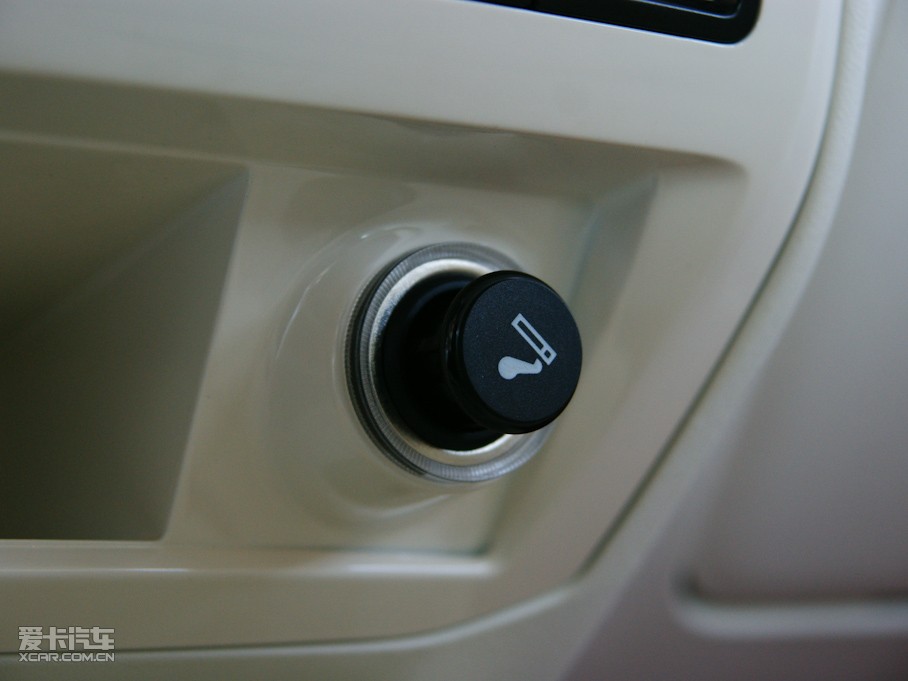 2010�����A�E��CROSS �w�� 1.5L �Ԅӕr�а�