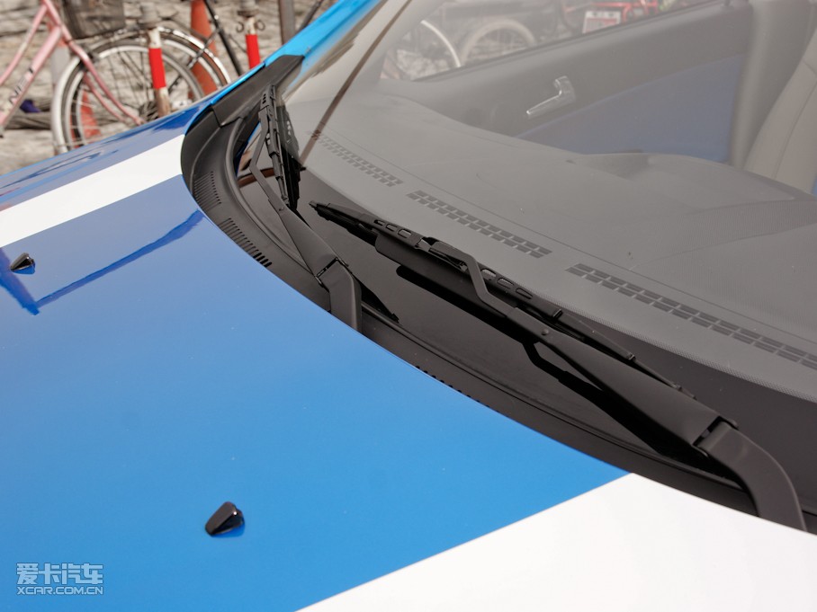 2010�����A�E��CROSS �w�� 1.5L �քӕr�а�