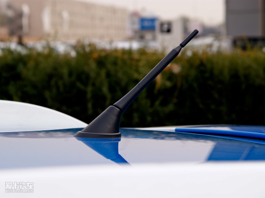 2010�����A�E��CROSS �w�� 1.5L �քӕr�а�