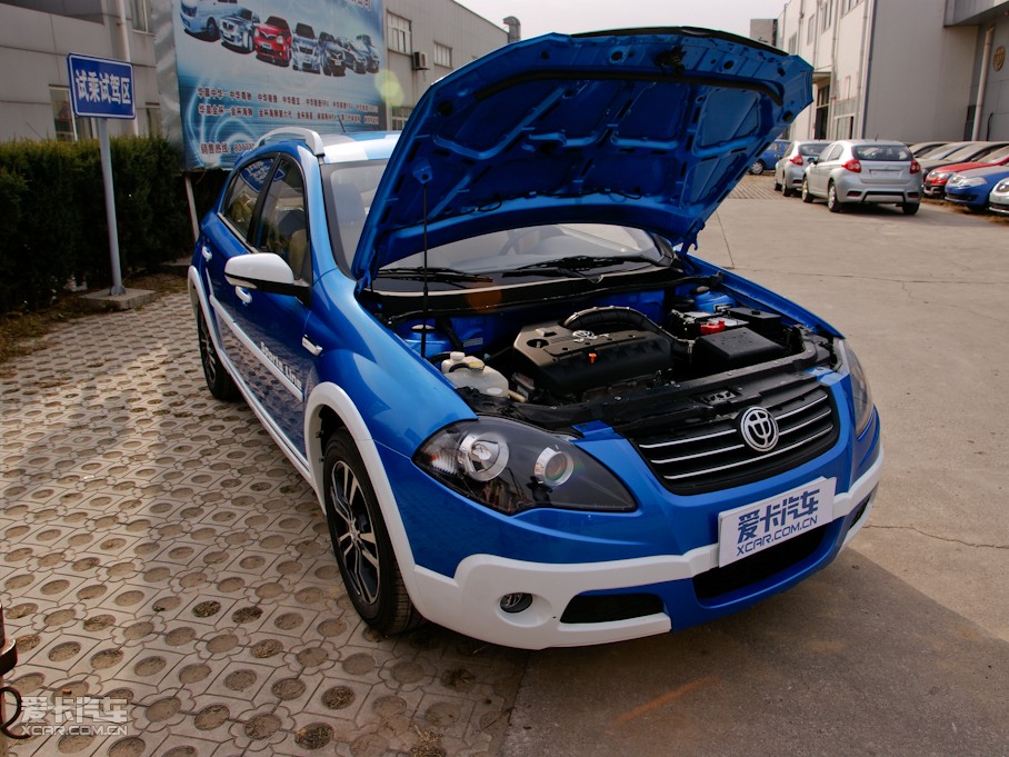 2010�����A�E��CROSS �w�� 1.5L �քӕr�а�