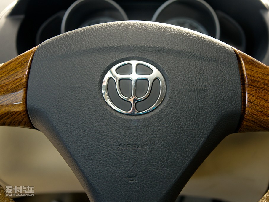 2010AECROSS w 1.5L ԄF