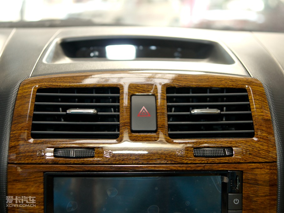 2010AECROSS w 1.5L ԄF