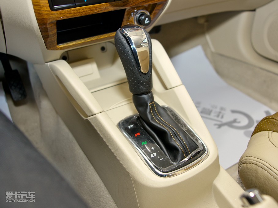 2010AECROSS w 1.5L ԄF