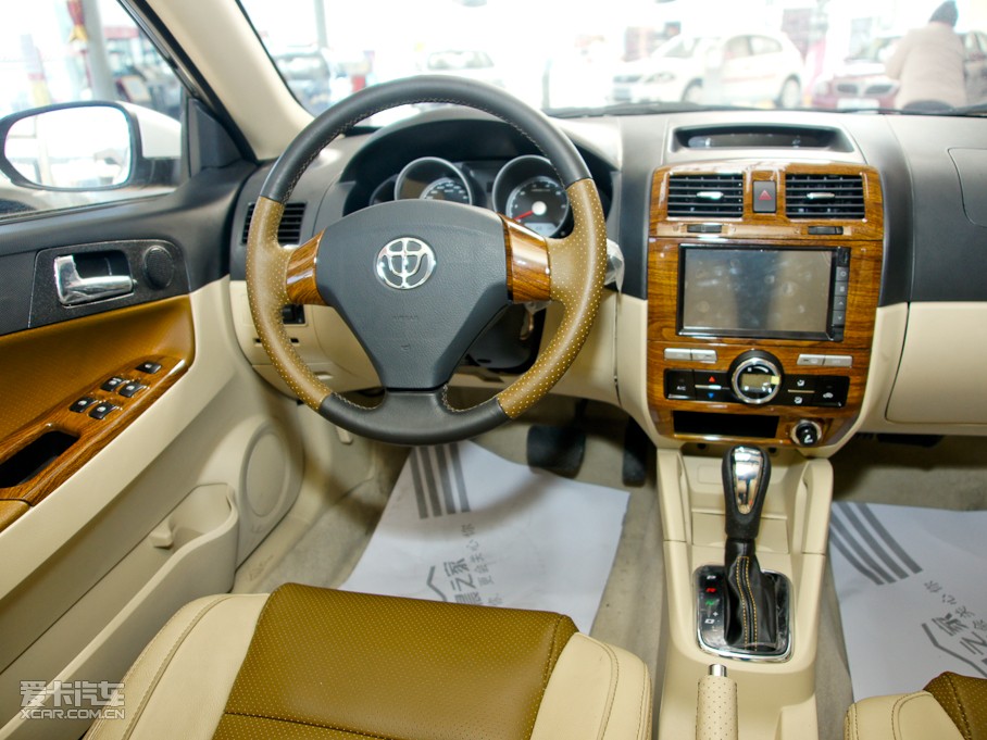 2010AECROSS w 1.5L ԄF