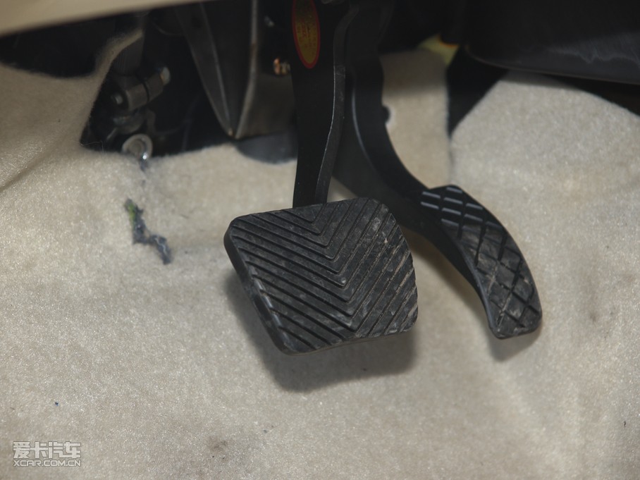 2010AECROSS w 1.5L ԄF