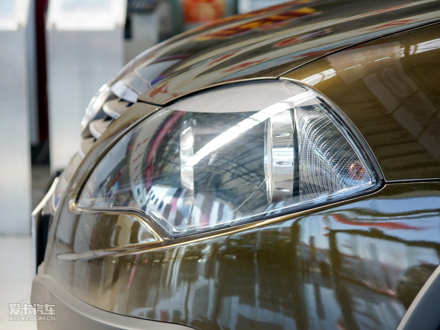 2010AECROSS w 1.5L ԄF