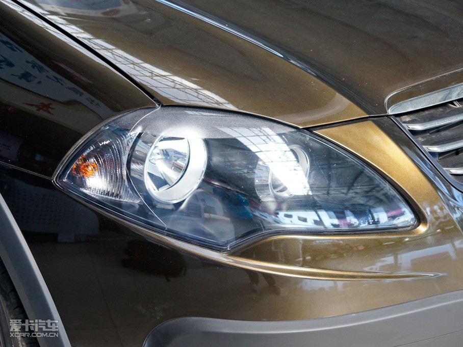 2010AECROSS w 1.5L ԄF