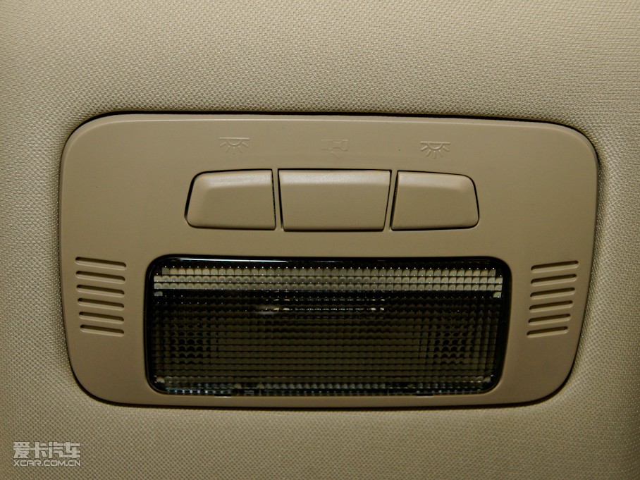 2010AECROSS w 1.5L ԄF