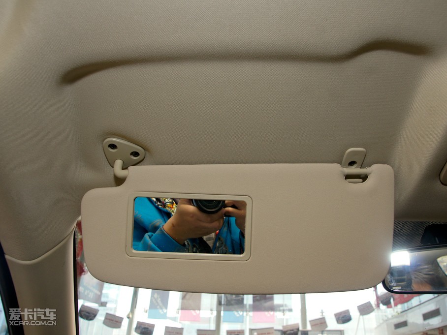 2010AECROSS w 1.5L ԄF