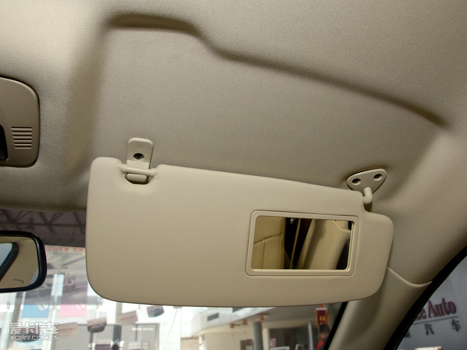 2010AECROSS w 1.5L ԄF