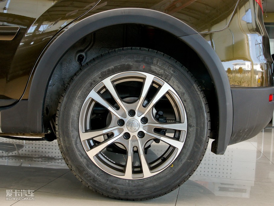 2010AECROSS w 1.5L ԄF