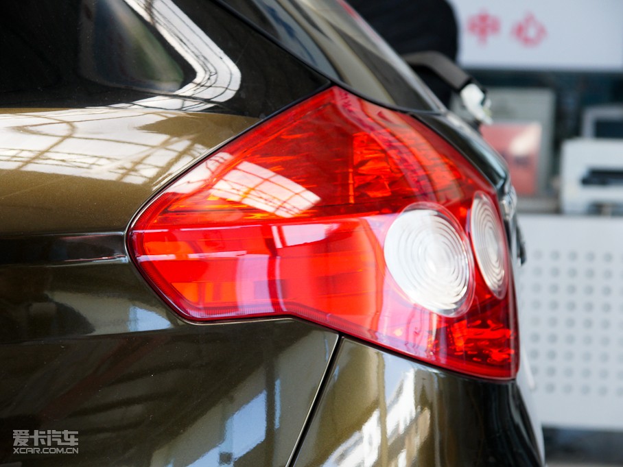 2010AECROSS w 1.5L ԄF