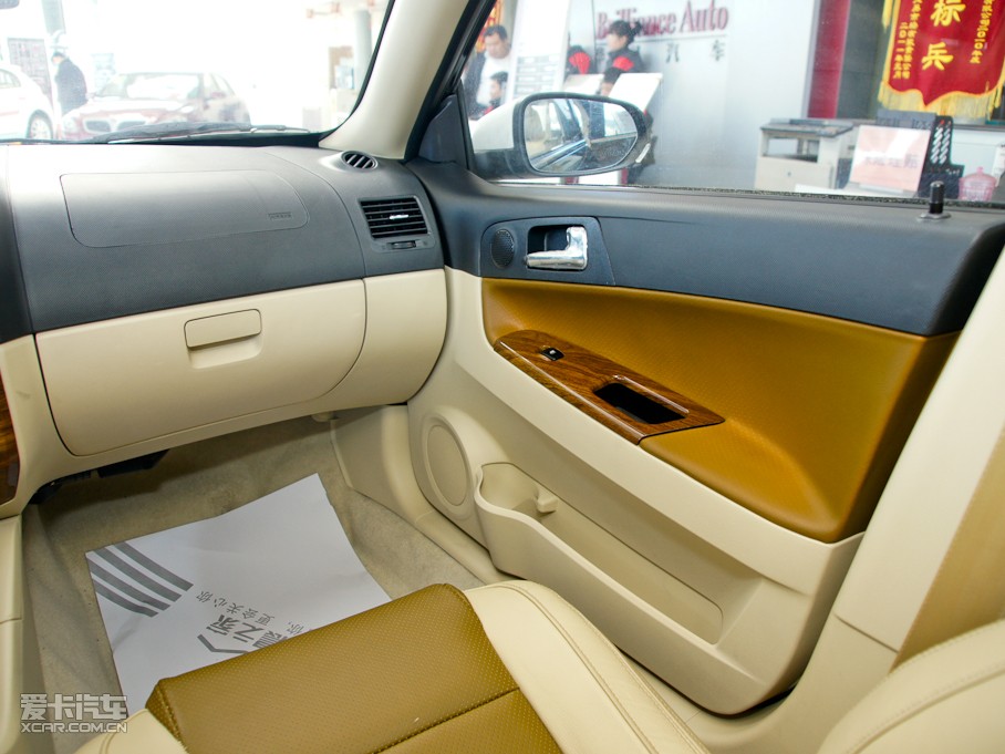 2010AECROSS w 1.5L ԄF