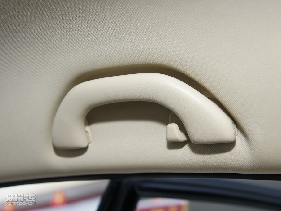 2010AECROSS w 1.5L ԄF