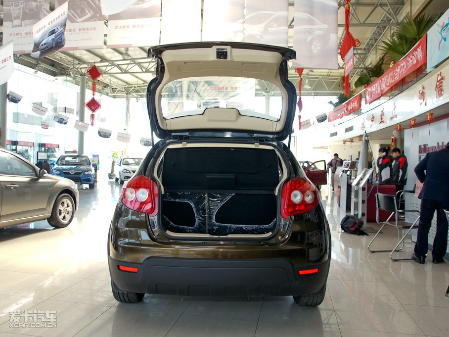 2010�����A�E��CROSS �w�� 1.5L �Ԅ����F��