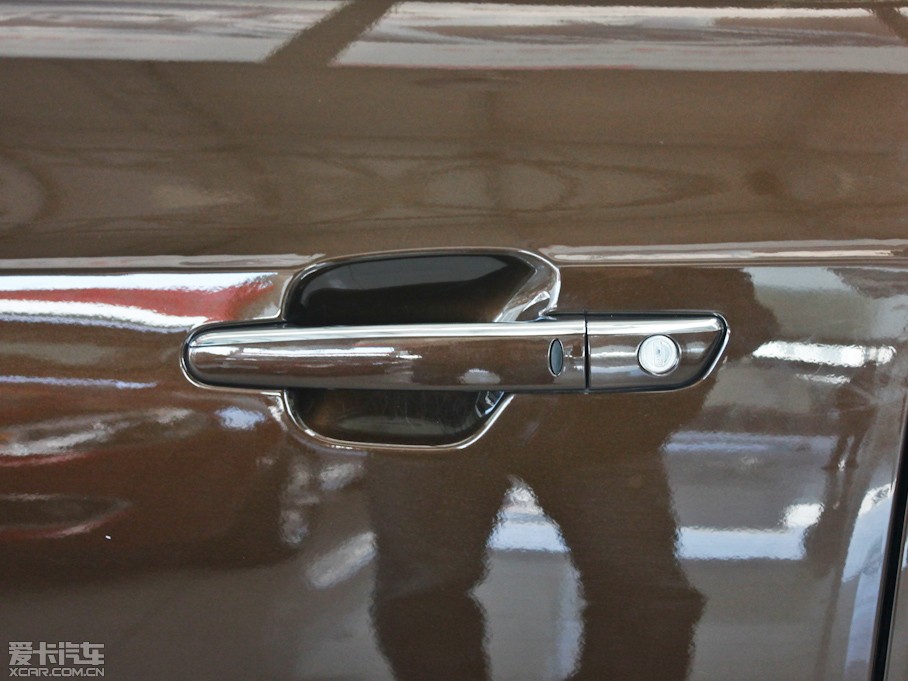 2012�����AV5 1.6L �ԄӺ��A��