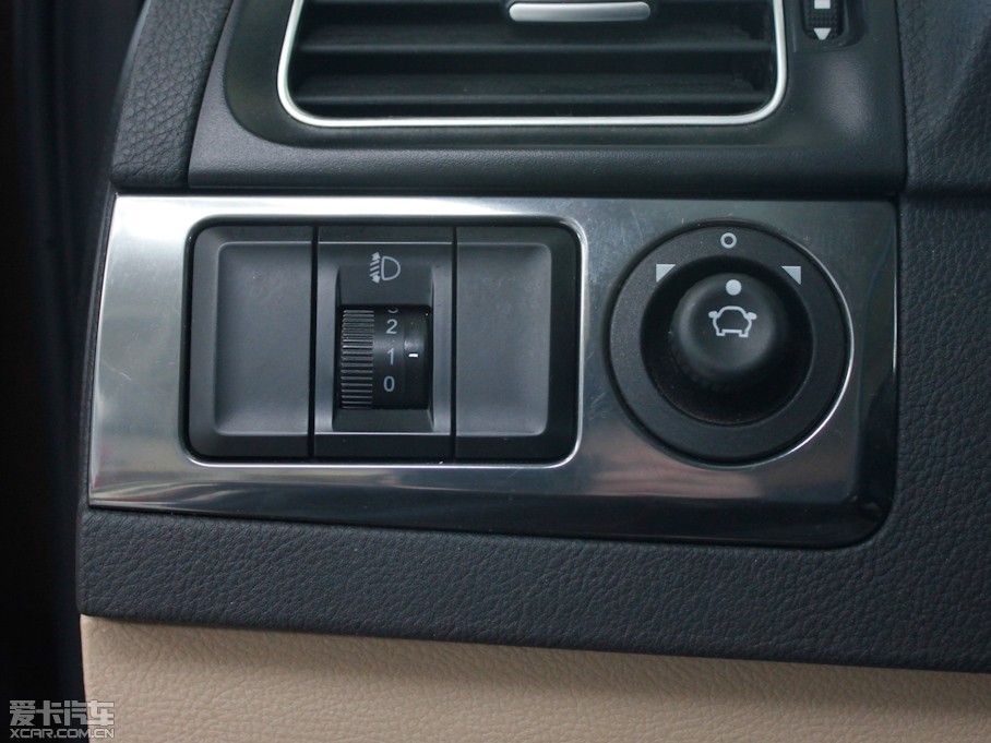 2012�����AV5 1.6L �ԄӺ��A��