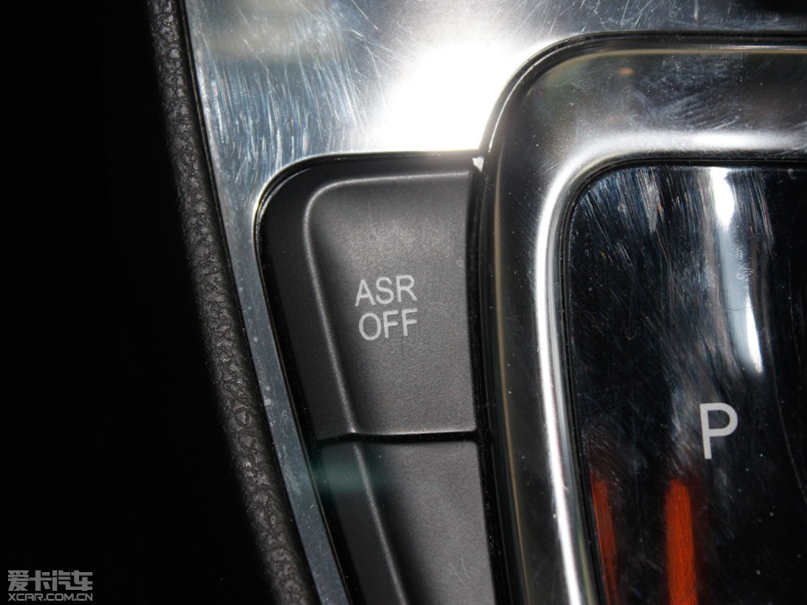 2012�����AV5 1.6L �ԄӺ��A��