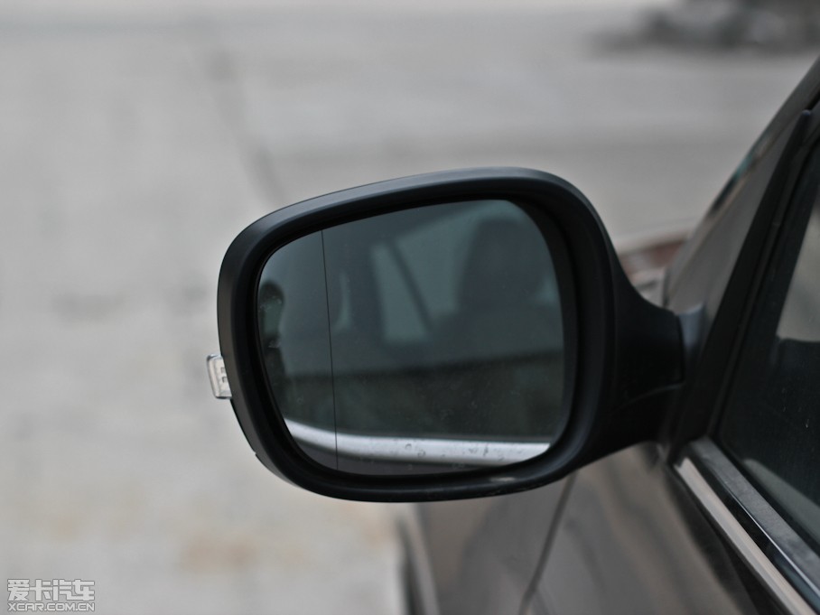 2012�����AV5 1.6L �քӺ��A��