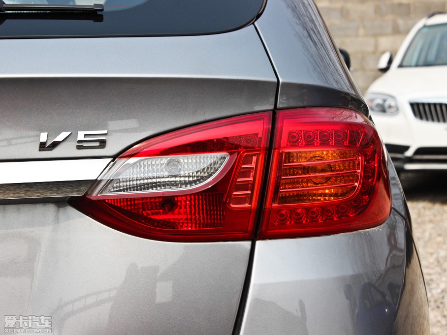 2012�����AV5 1.5T �Ԅ��\�Ӱ�