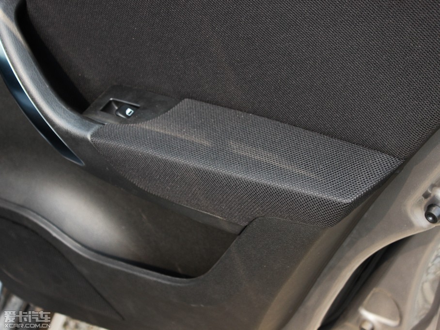 2012�����AV5 1.5T �Ԅ��\(y��n)�Ӱ�