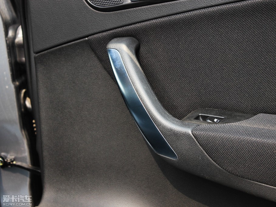 2012�����AV5 1.5T �Ԅ��\�Ӱ�