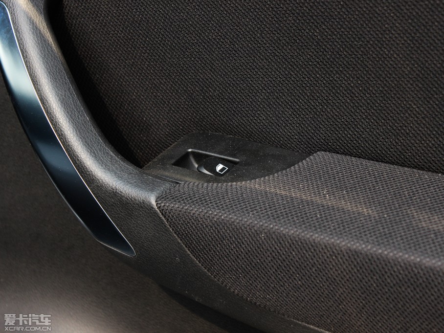 2012�����AV5 1.5T �Ԅ��\�Ӱ�