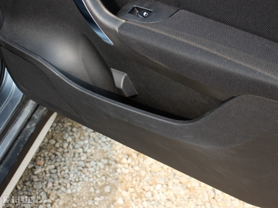 2012�����AV5 1.5T �Ԅ��\�Ӱ�