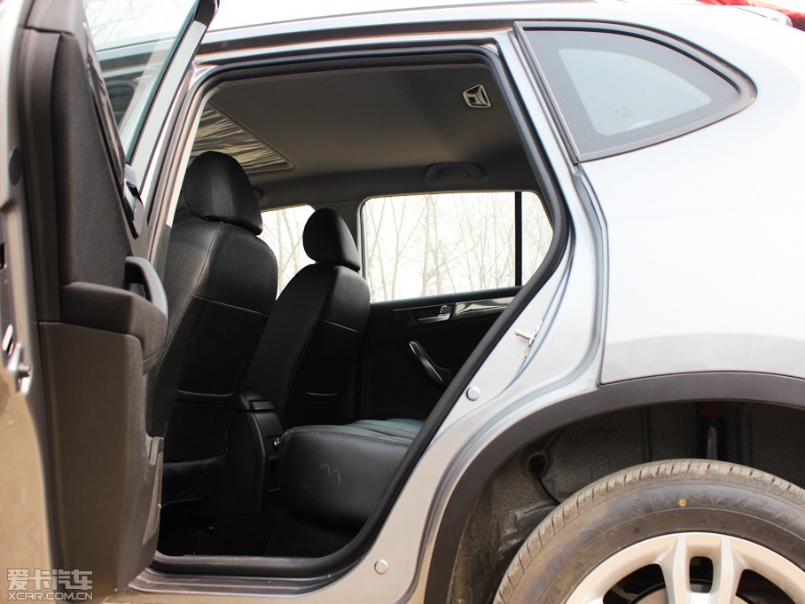 2012�����AV5 1.5T �Ԅ��\�Ӱ�