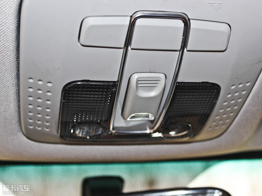 2012�����AV5 1.5T �Ԅ��\�Ӱ�