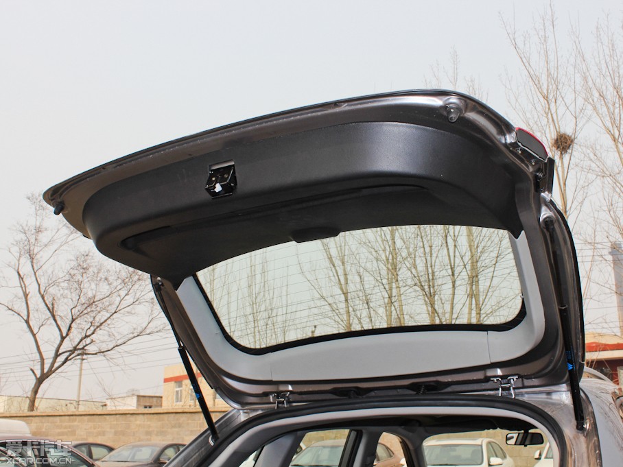 2012�����AV5 1.5T �Ԅ��\�Ӱ�