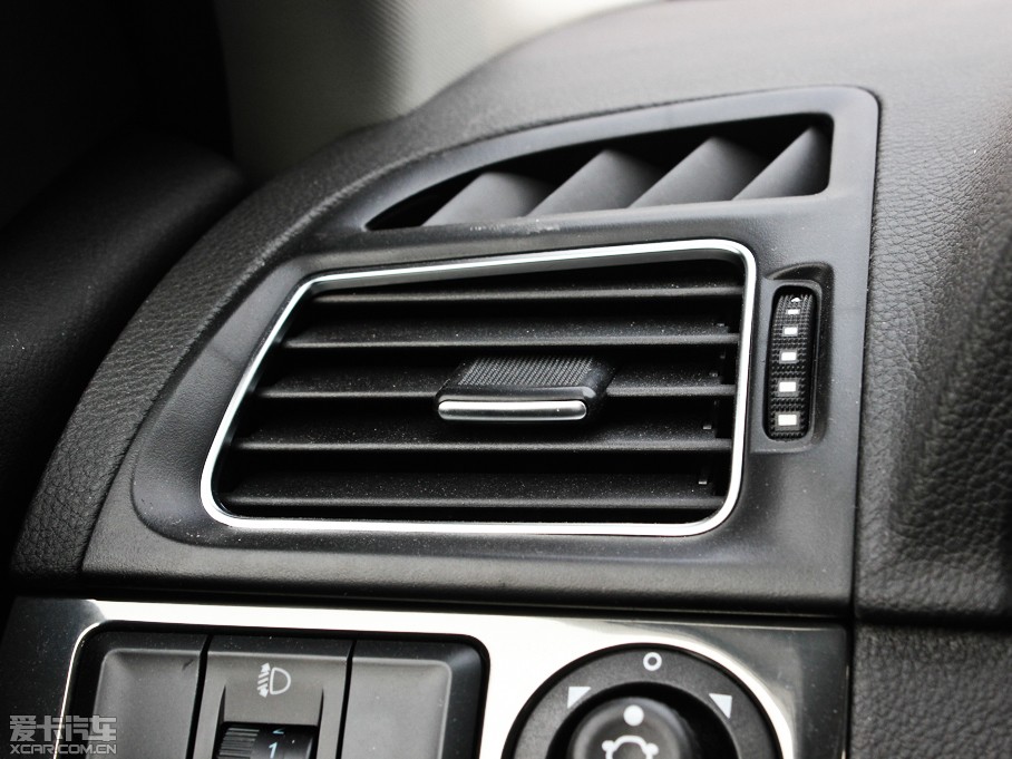 2012�����AV5 1.5T �Ԅ��\�Ӱ�